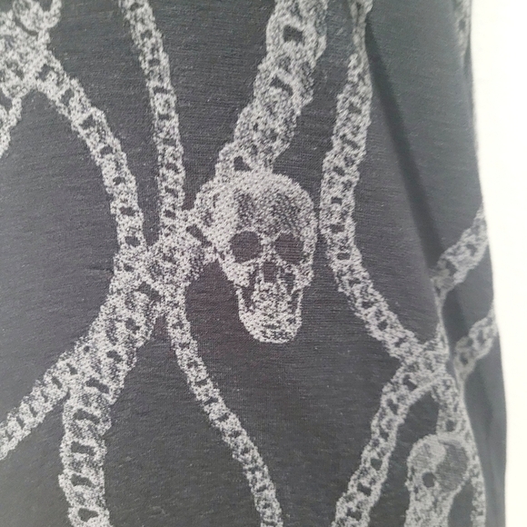 Rock & Republic Women's XL Tank Top Black Skull Chain Print Stretch Nylon Blend - Picture 2 of 9